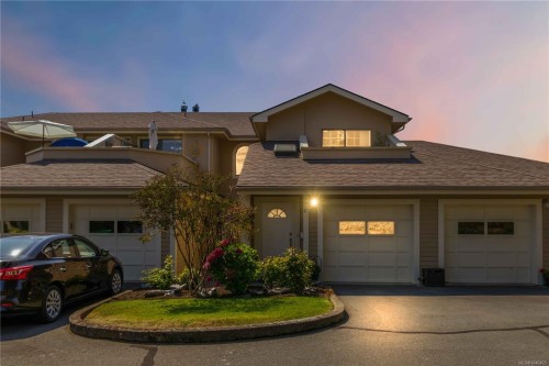 #47-909 Admirals Rd, Esquimalt, BC 
