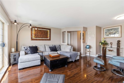 #47-909 Admirals Rd, Esquimalt, BC 
