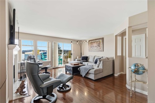 #47-909 Admirals Rd, Esquimalt, BC 