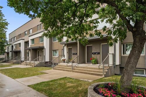 2-1225 Troy Ave, Winnipeg, MB - Outdoor With Facade