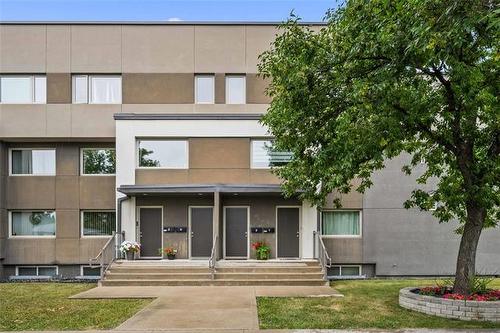 2-1225 Troy Ave, Winnipeg, MB - Outdoor With Facade