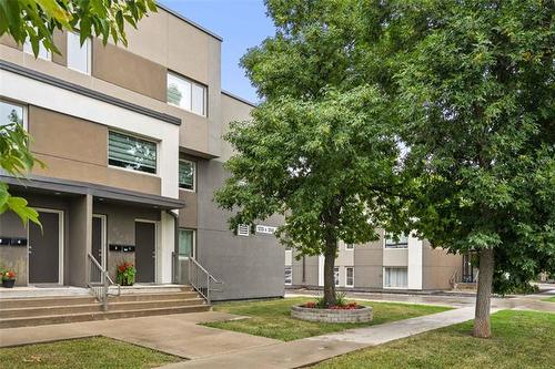 2-1225 Troy Ave, Winnipeg, MB - Outdoor