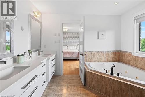 430 Rideau River Street, Waterloo, ON - Indoor Photo Showing Bathroom