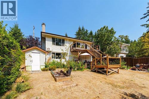 Storage shed and brand new stairs - 4105 Ross Rd, Nanaimo, BC - Outdoor