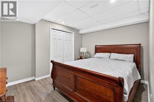 92 Morrison Crescent, Grimsby, ON - Indoor Photo Showing Bedroom