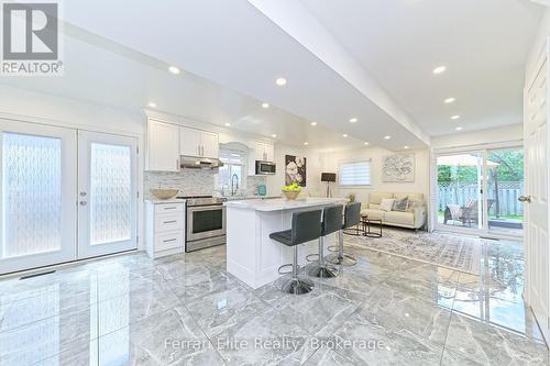 53 BELVEDERE CRESCENT  Richmond Hill, ON L4C 8V4