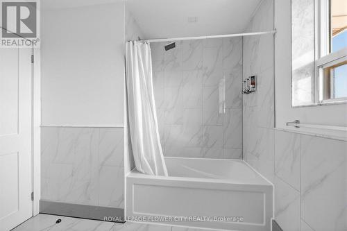 79 Kimberly Drive, Hamilton, ON - Indoor Photo Showing Bathroom