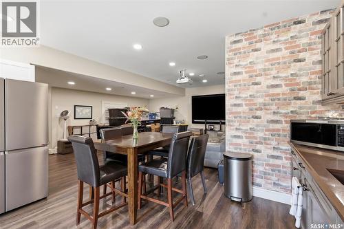 419 Salloum Bay, Saskatoon, SK - Indoor Photo Showing Dining Room