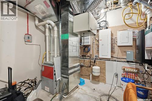 419 Salloum Bay, Saskatoon, SK - Indoor Photo Showing Basement