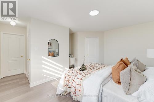7 Penbridge Circle, Brampton, ON - Indoor Photo Showing Bedroom