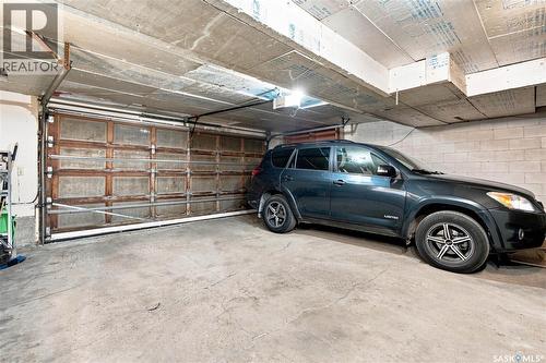 80 Spence Street, Regina, SK - Indoor Photo Showing Garage