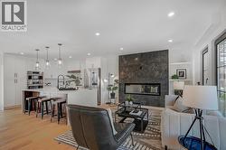 2543 Chicoutimi Drive NW  Calgary, AB T2L 0W4