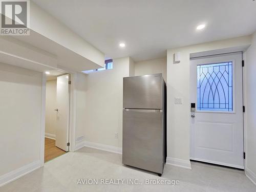 BSMT - 6 PLANTAIN LANE , Richmond Hill, Ontario L4E 1B9 5
