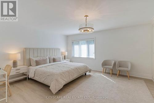 4582 Badminton Drive, Mississauga, ON - Indoor Photo Showing Bedroom