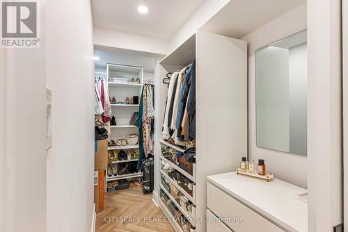 4582 Badminton Drive, Mississauga, ON - Indoor