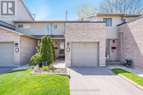 18 - 2075 ASTA DRIVE  Mississauga, ON L5A 2T5