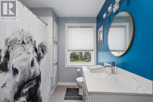 5803 26 Highway, Clearview, ON - Indoor Photo Showing Bathroom