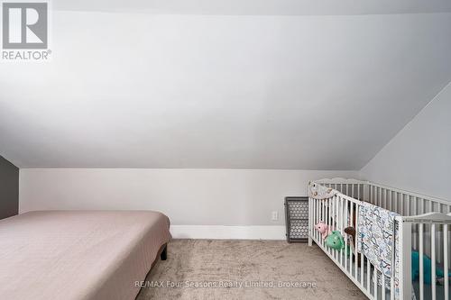 5803 26 Highway, Clearview, ON - Indoor Photo Showing Bedroom