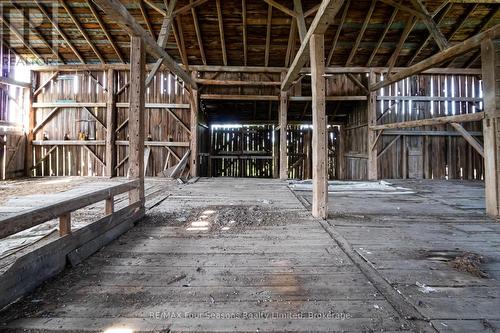 5803 26 Highway, Clearview, ON - Indoor
