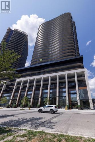 662 - 68 Esther Shiner Boulevard, Toronto, ON - Outdoor