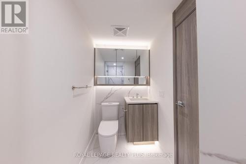 662 - 68 Esther Shiner Boulevard, Toronto, ON - Indoor Photo Showing Bathroom