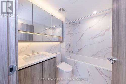 662 - 68 Esther Shiner Boulevard, Toronto, ON - Indoor Photo Showing Bathroom