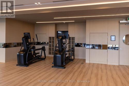 662 - 68 Esther Shiner Boulevard, Toronto, ON - Indoor