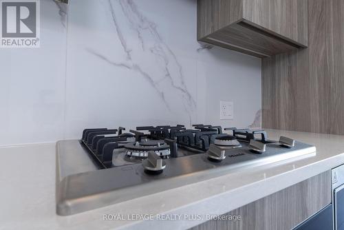 662 - 68 Esther Shiner Boulevard, Toronto, ON - 