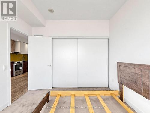 3302 - 121 Mcmahon Drive, Toronto, ON - Indoor Photo Showing Other Room