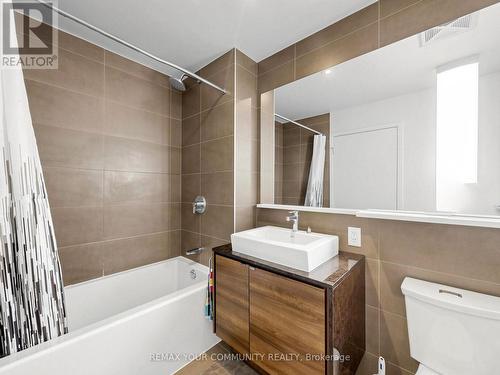 3302 - 121 Mcmahon Drive, Toronto, ON - Indoor Photo Showing Bathroom