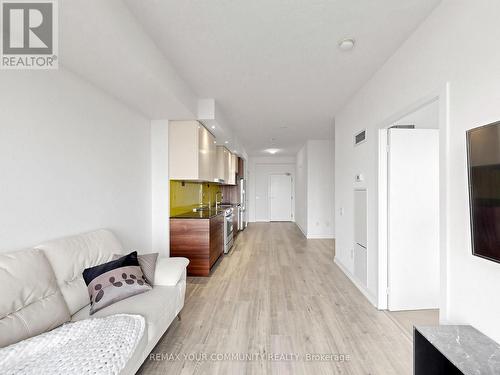 3302 - 121 Mcmahon Drive, Toronto, ON - Indoor
