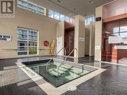 3302 - 121 Mcmahon Drive, Toronto, ON - Indoor Photo Showing Other Room