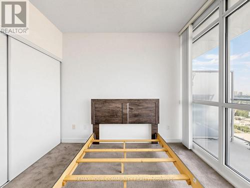 3302 - 121 Mcmahon Drive, Toronto, ON - Indoor Photo Showing Other Room