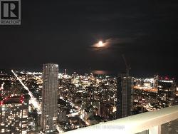 4704 - 197 YONGE STREET  Toronto, ON M5B 0C1