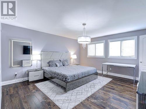 5437 Royal Aberdeen Drive, Mississauga, ON - Indoor Photo Showing Bedroom