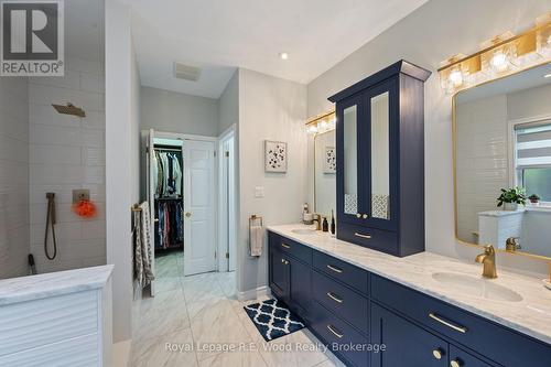 2 Whispering Pine Lane, Tillsonburg, ON - Indoor Photo Showing Bathroom