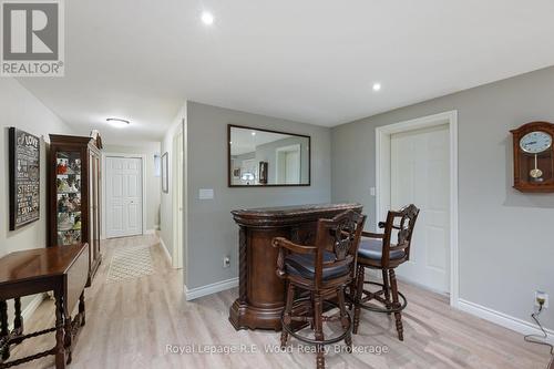 2 Whispering Pine Lane, Tillsonburg, ON - Indoor