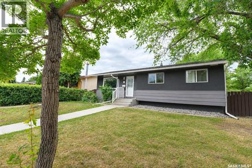 2638 Eastview, Saskatoon, SK - Outdoor
