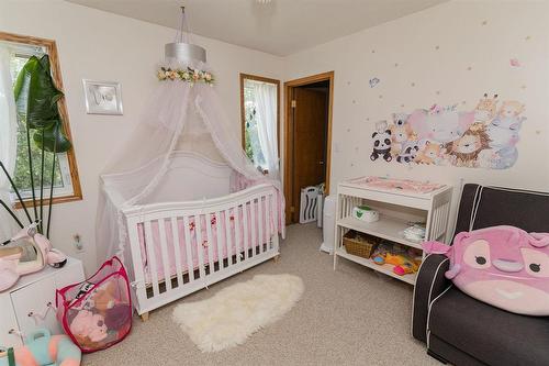 15078 Rd 31N Road, Dufferin, MB - Indoor Photo Showing Bedroom