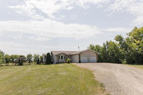 15078 Rd 31N Road, Dufferin, MB - Outdoor
