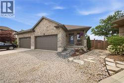 14 RIDGEWOOD Court  Woodstock, ON N4T 0E5