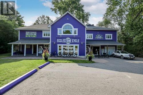 230 Ecclestone Drive, Bracebridge, ON - Outdoor