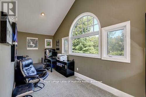 230 Ecclestone Drive, Bracebridge, ON - Indoor