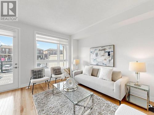 17 Mumbai Drive, Markham, ON - Indoor Photo Showing Living Room
