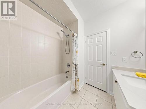 17 Mumbai Drive, Markham, ON - Indoor Photo Showing Bathroom