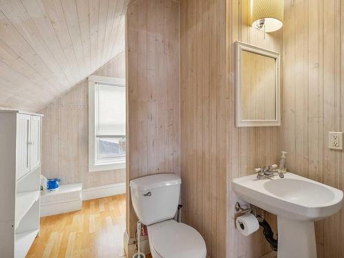 206 Sydney Street, Charlottetown, PE - Indoor Photo Showing Bathroom