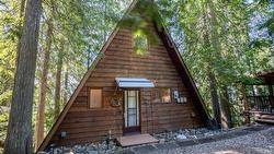 7496 Castle Heights  Anglemont, BC V0E 1M8