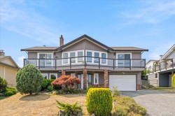 813 Athena Pl Nanaimo, BC V9V 1B9