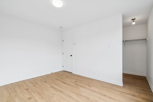 A-292 Rue St-Lambert , Salaberry-de-Valleyfield, QC J6T 1V3 4