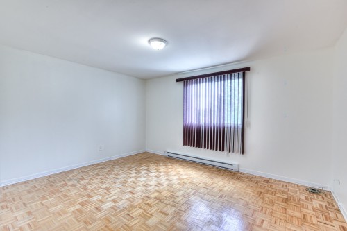 Chambre à coucher principale - 5-3550 Rue Rivard, Laval (Saint-Vincent-De-Paul), QC - Indoor Photo Showing Other Room
